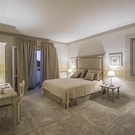Maridea Casa Vacanza- Le Alcove Sul Mare Suites Ponza Exterior foto