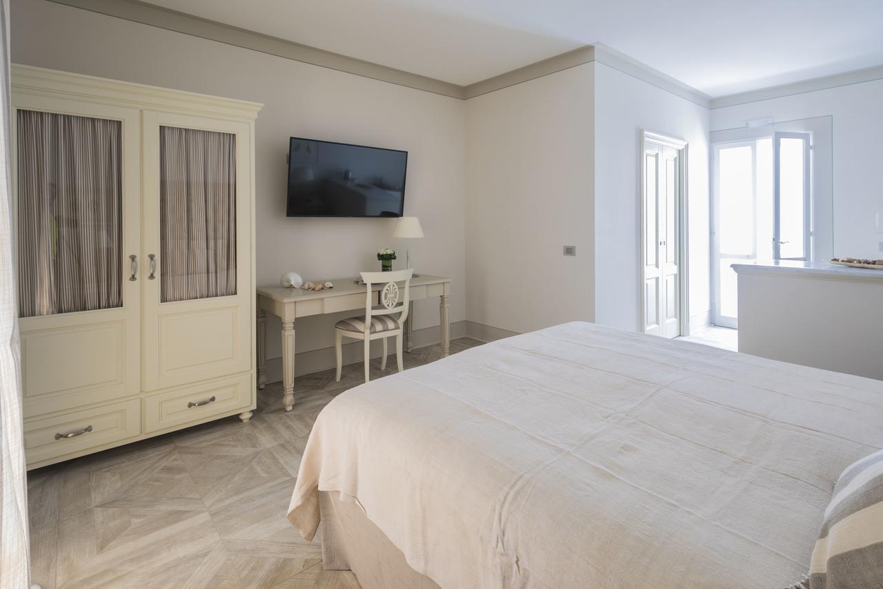 Maridea Casa Vacanza- Le Alcove Sul Mare Suites Ponza Exterior foto
